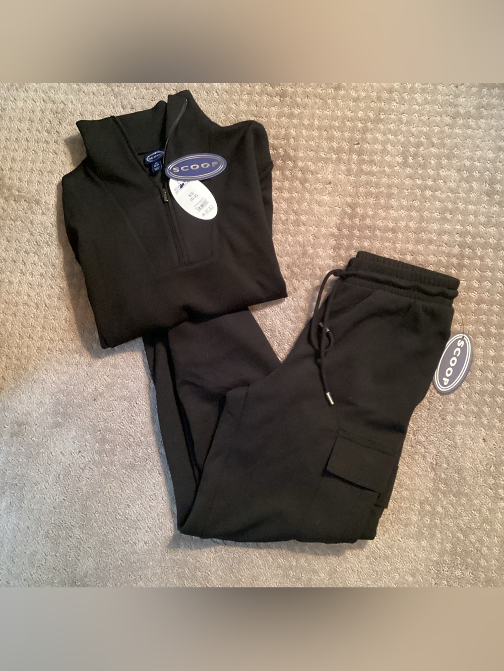 Scoop 🆕 Scuba Black Half-Zip Sweatshirt & Cargo Jogger Set, light fabric, XS